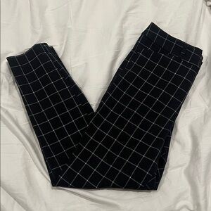 Old Navy Women’s Pixi Stretch Pants Black Plaid Size 4